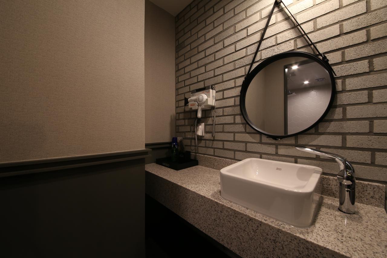 Hotel Chicago Changwon Exterior foto